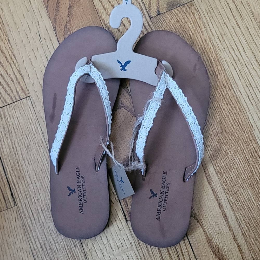 American eagle flip flops